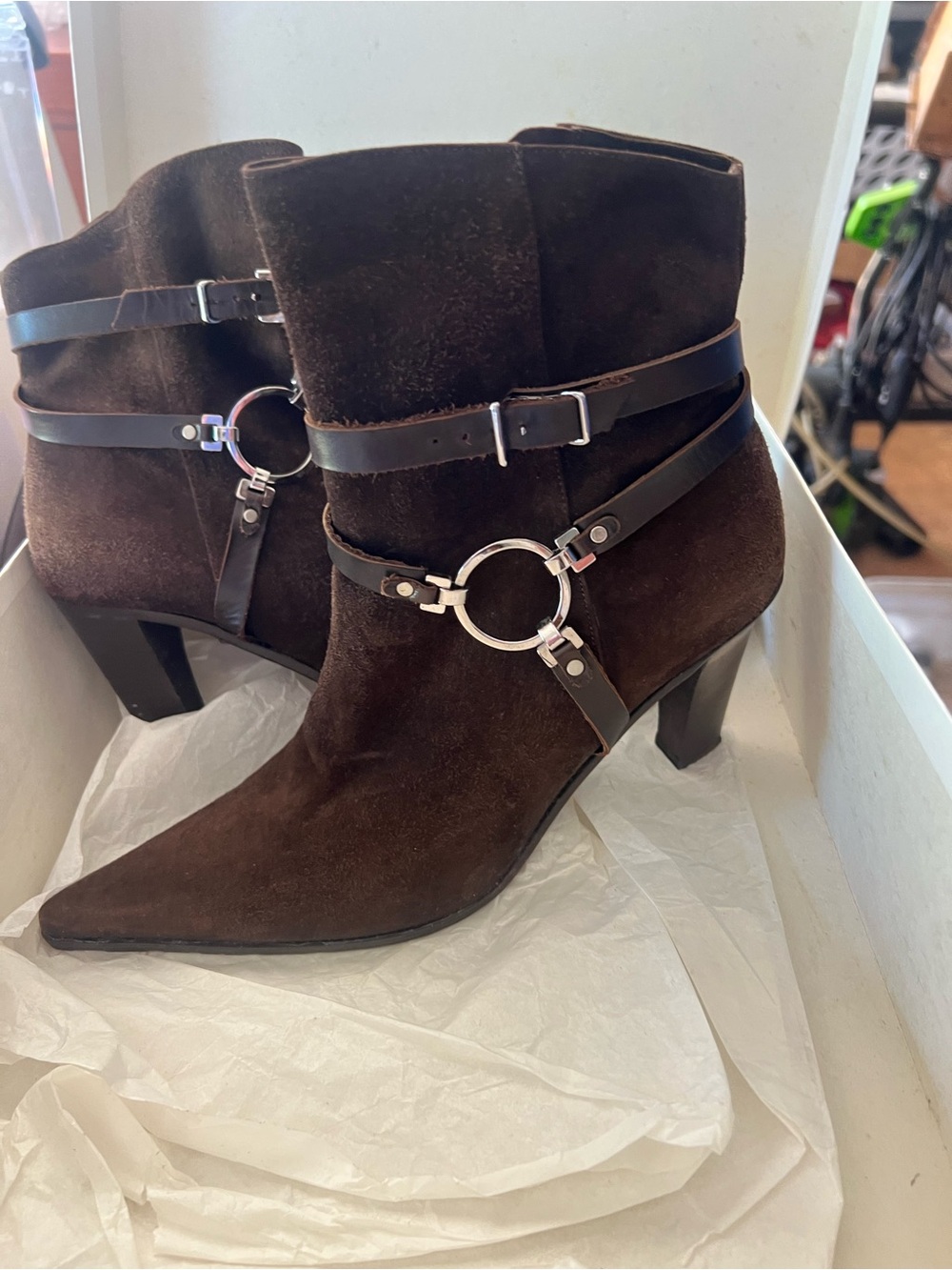 Vero Couio women's brown heeled boots
